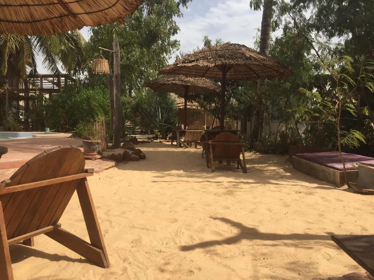بيت ضيافة Nakamu Lodge السنغال